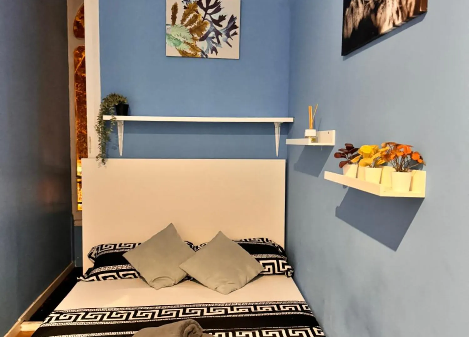 Rooms In Spacious Apartment In City Center Barcelona